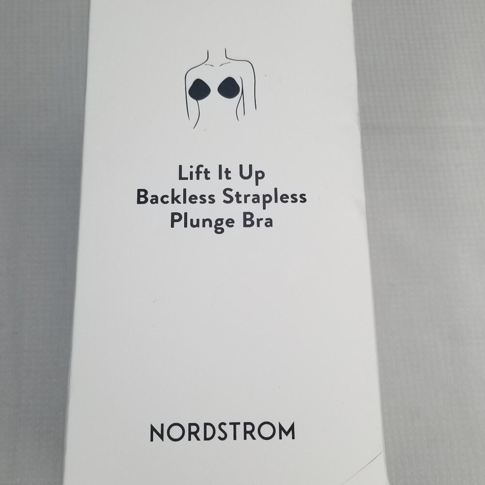 Nordstrom Lift it Up Backless Strapless Plunge Bra Size B Color Nude